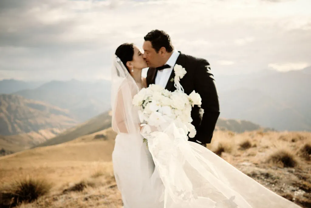vanguard peak heli wedding elopement queenstown