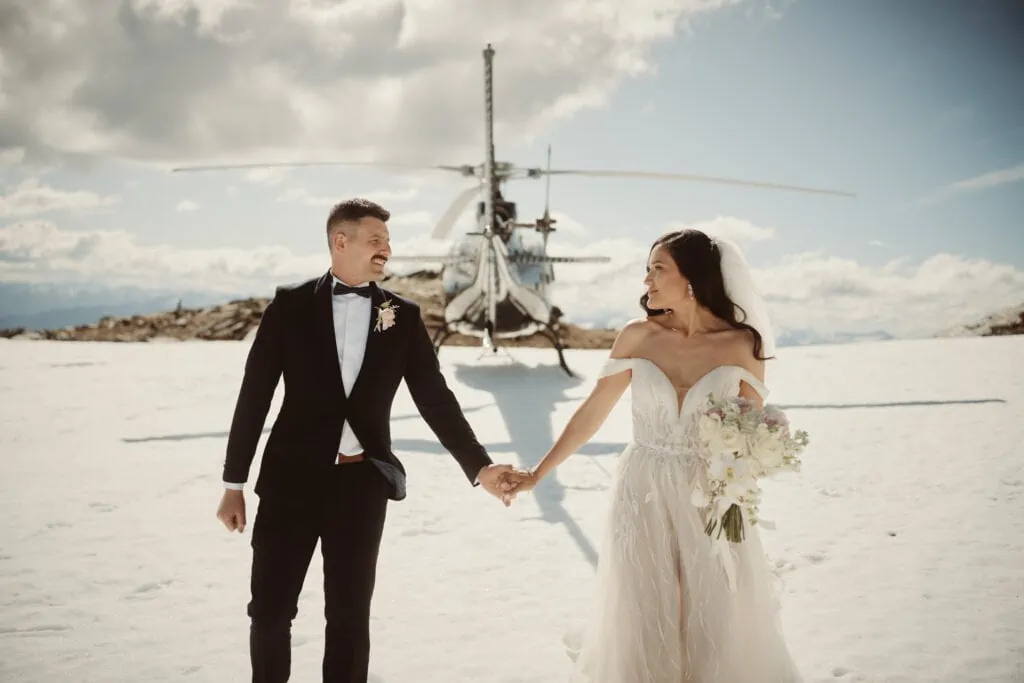 queenstown helicopter wedding elopement photographer nz new zealand