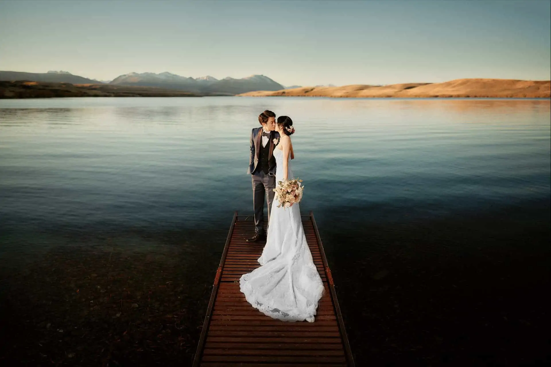 Mikiko & Hiroki's Queenstown & Tekapo NZ Pre-Wedding Shoot