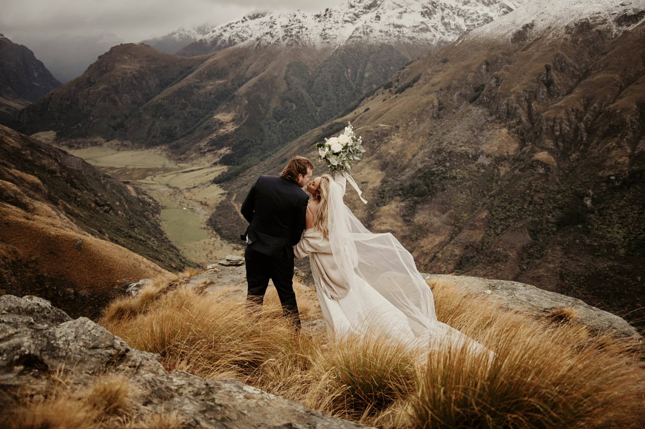 Rebecca & Dylan's Queenstown NZ Heli-Wedding Elopement at Bayonet Peak and Moke Lake