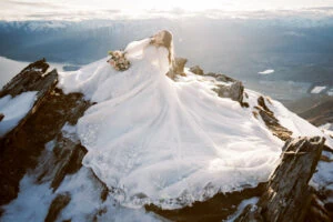 queenstown remarkables snow winter heli wedding elopement prewedding shoot photographer