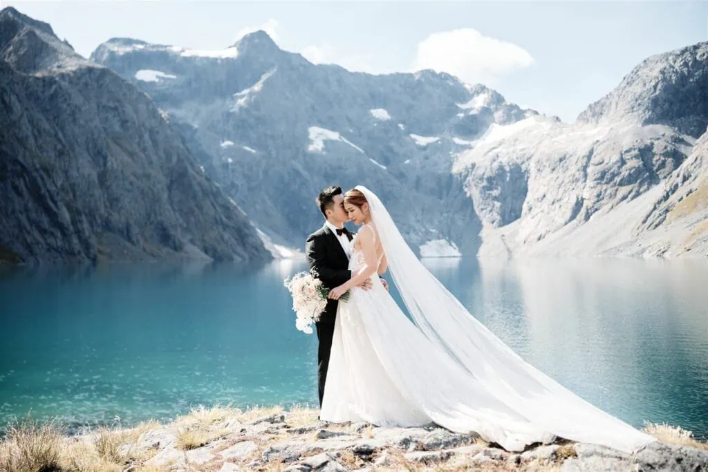 lake erskine heli wedding elopement photographer