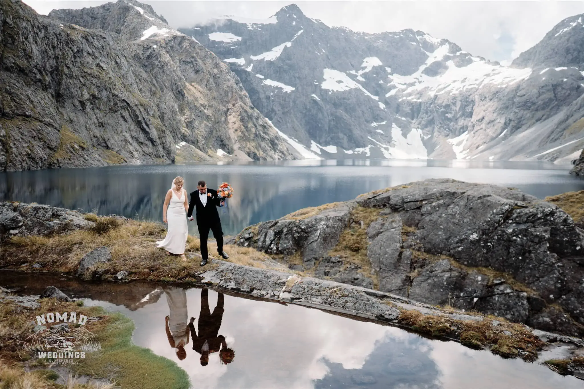 Queenstown New Zealand Coromandel Peak Heli Elopement Wedding Elopement Wedding Photographer Lake Erskine jpg.