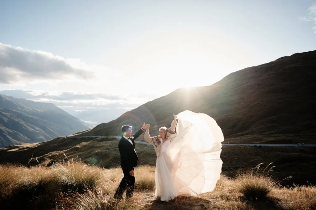 Hannah & Travis | Coromandel Peak Heli Elopement Wedding