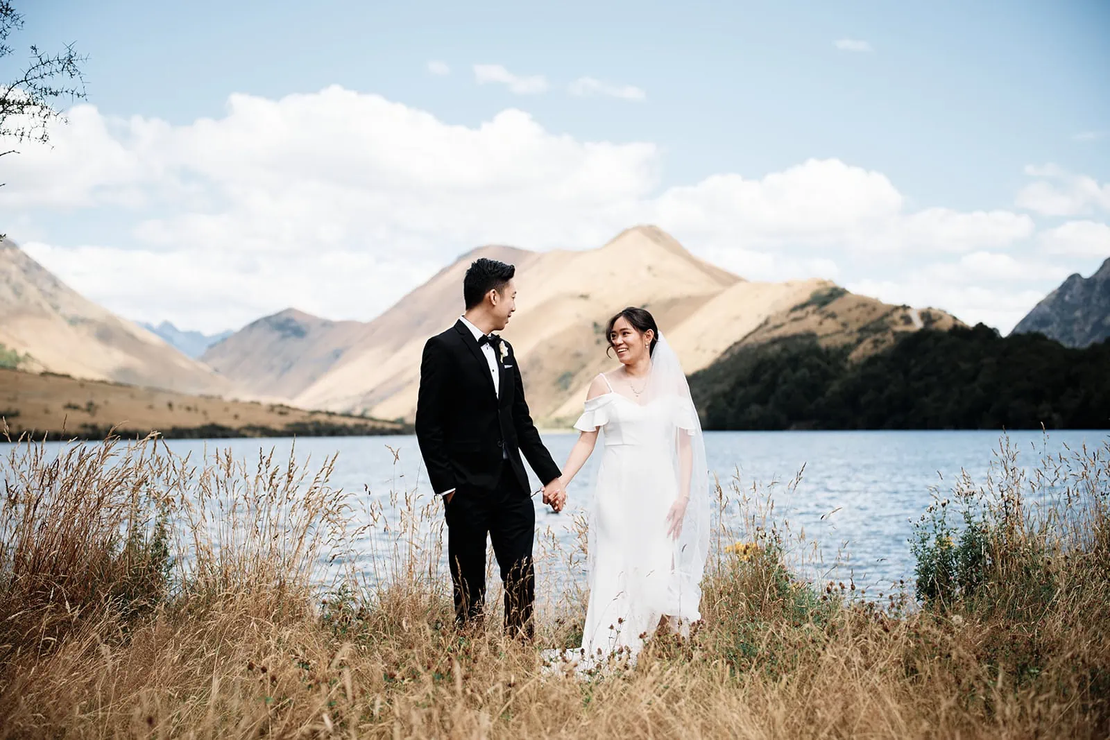 Dios & Carlyn | Queenstown Heli Pre Wedding with Mountains & Lake View