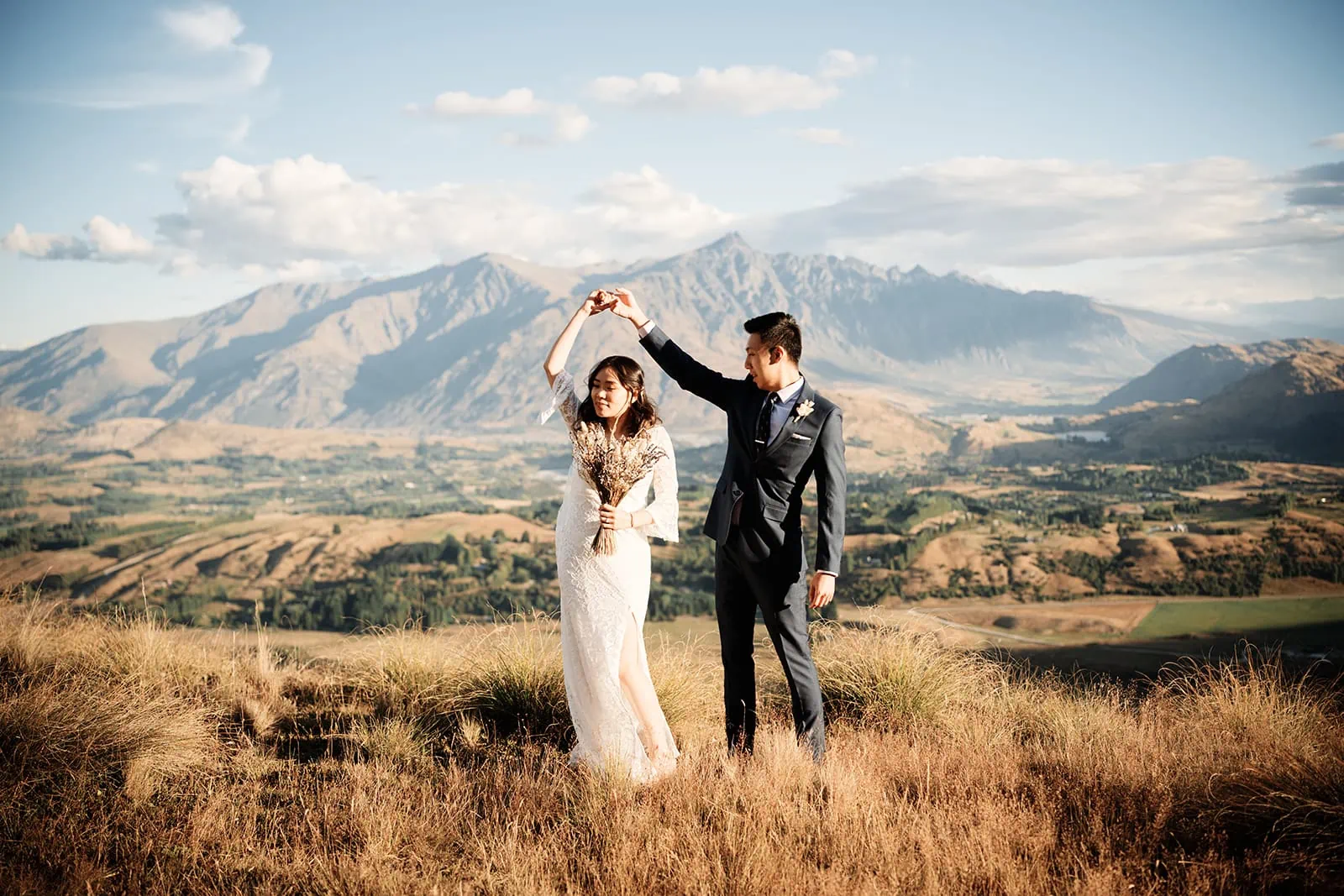 Keywords: bride, groom, hill, mountains.