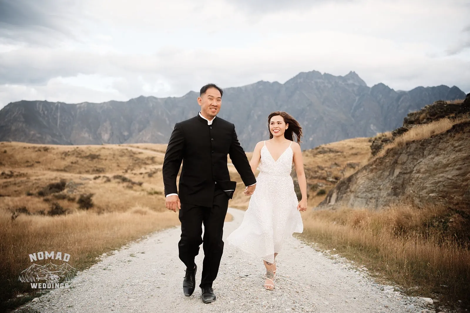 Nhi & Nicholas' pre-wedding shoot with mountains in the background.