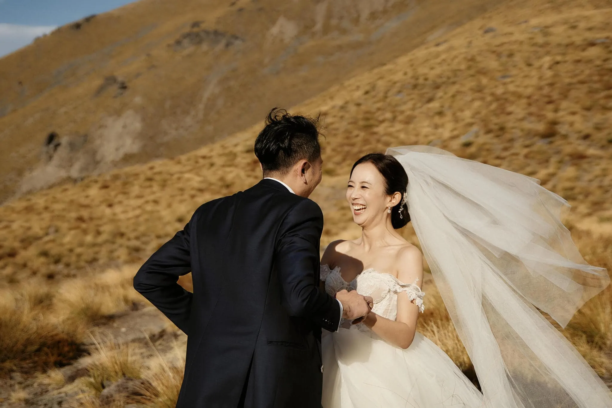 Queenstown New Zealand Elopement Wedding Photographer - Scenic Queenstown Heli Elopement Wedding - New Zealand wedding photographer.