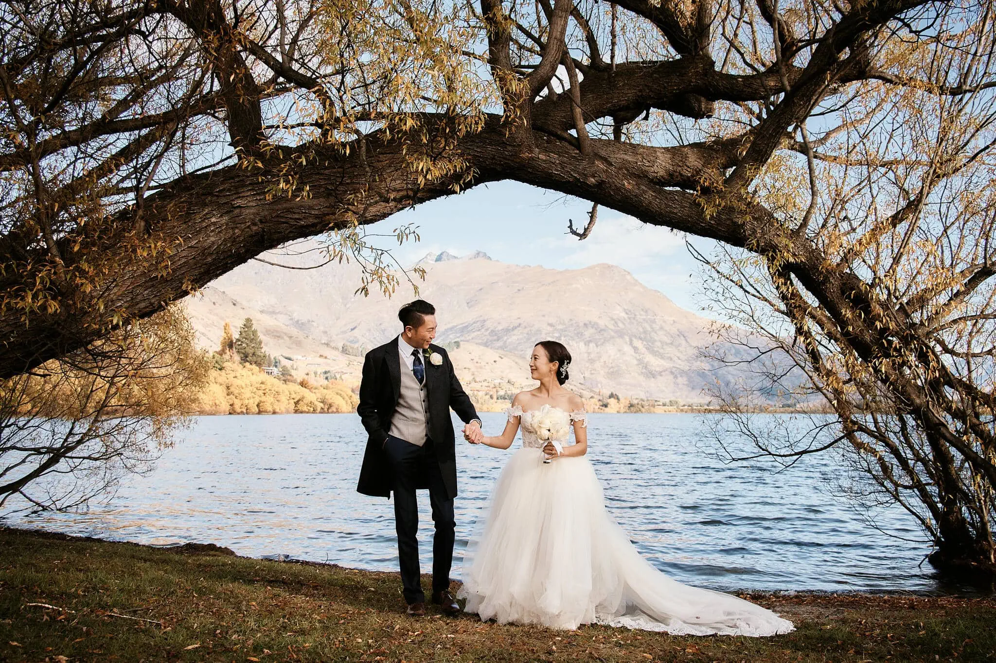 Queenstown New Zealand Elopement Wedding Photographer - Sarah and Tim having a Scenic Queenstown Heli Elopement Wedding near Lake Wanaka.