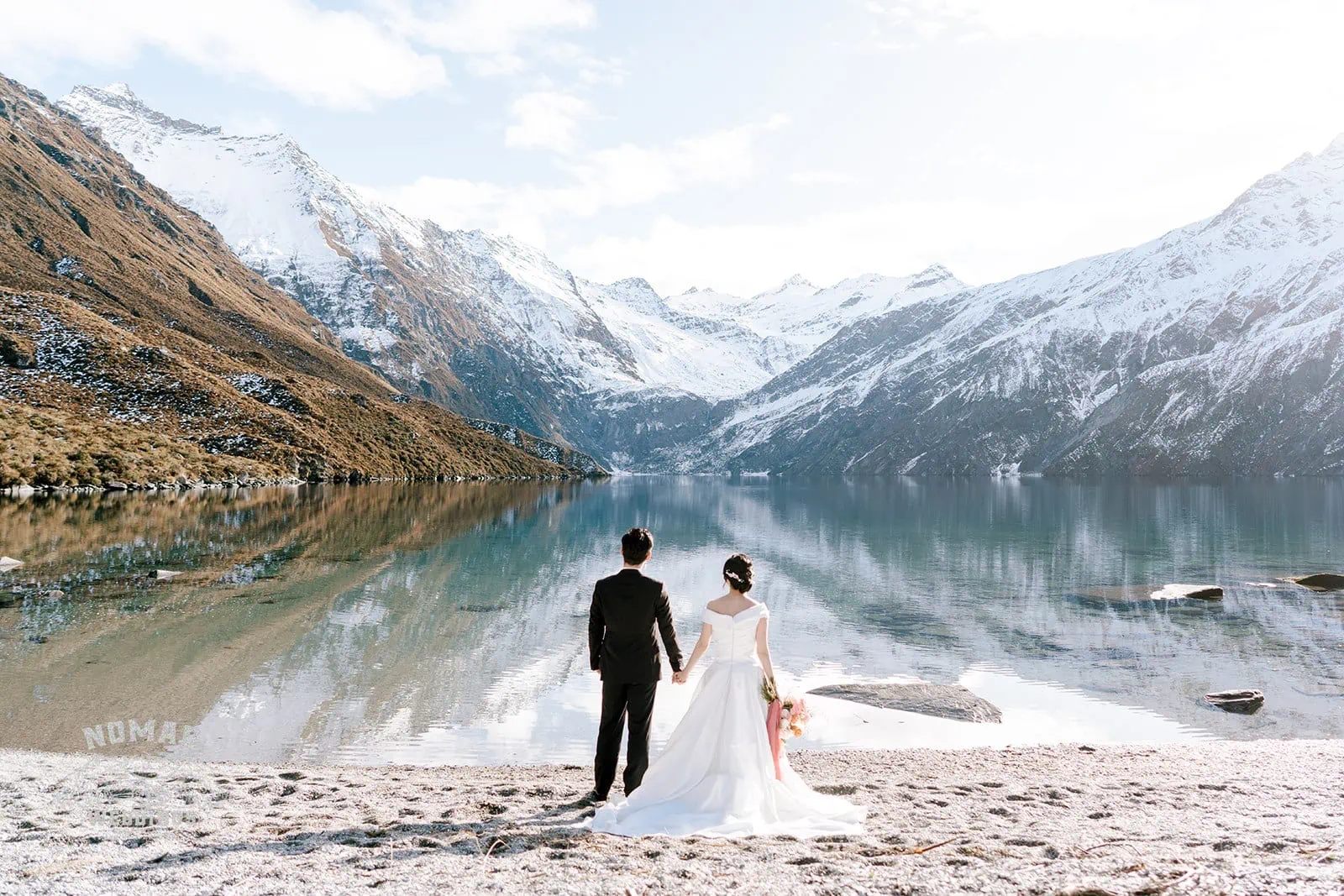 Queenstown New Zealand Elopement Wedding Photographer - A couple, Bo and Junyi, have a heli pre-wedding shoot at scenic locations in New Zealand including four landings.