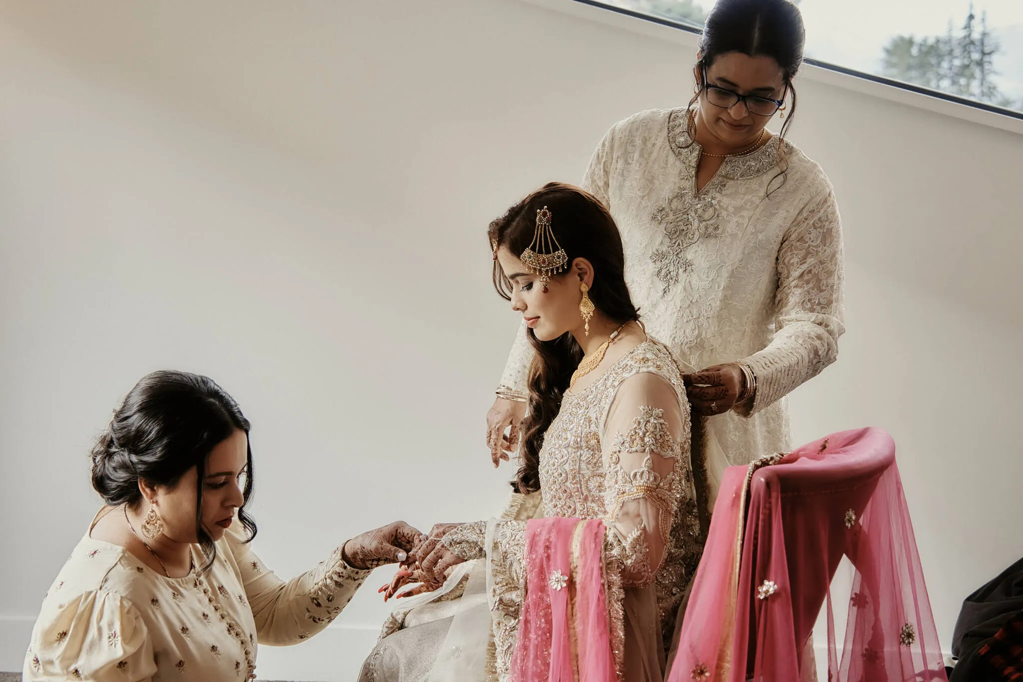 Queenstown New Zealand Elopement Wedding Photographer - A Queenstown Islamic wedding where Yumn is preparing for her special day.